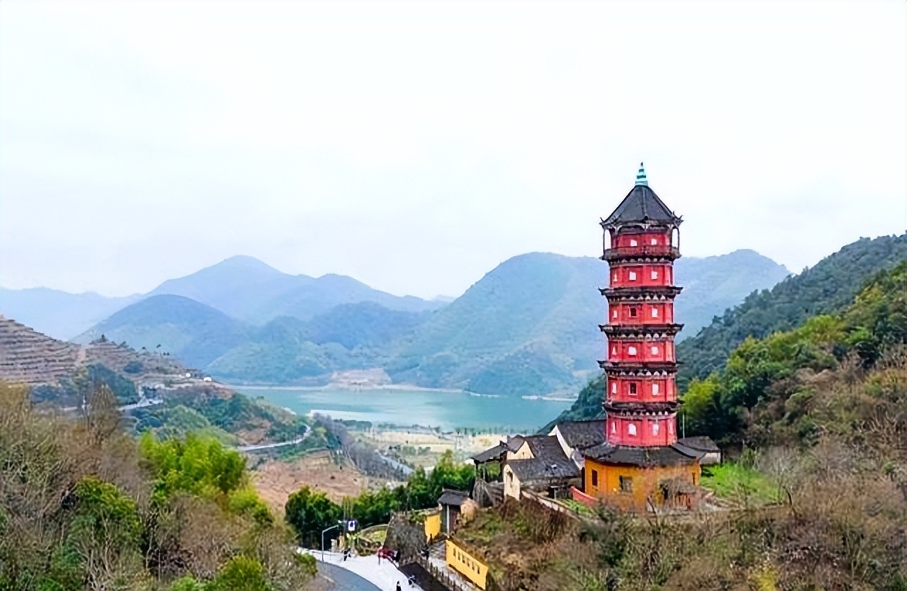 浙江部分大学毕业证含金量遭质疑,家长学生需谨慎