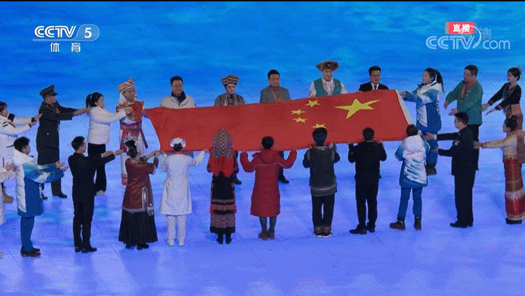 2022北京冬奥会开幕式亮点多,网友被中国式浪漫感动