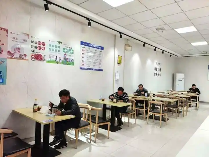 浙江绍兴高速服务区餐饮门店恢复营业,保障出行者安全就餐