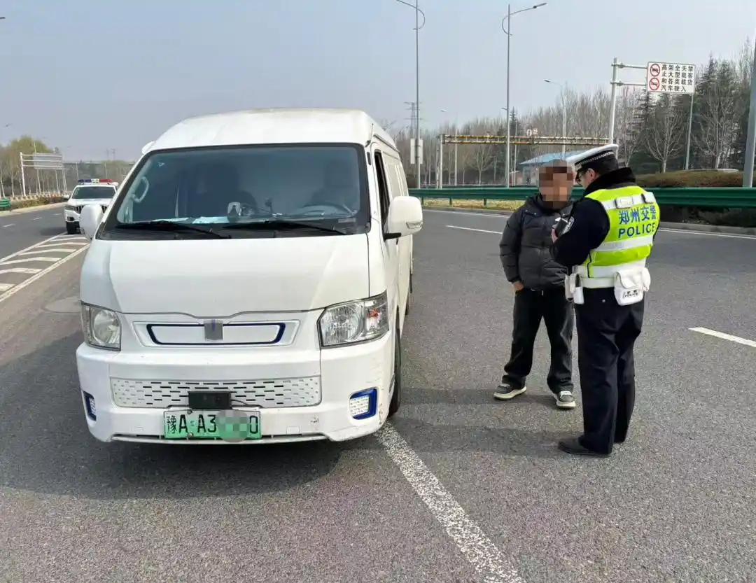 郑州交警曝光近期货车违章行为,这些司机被处罚