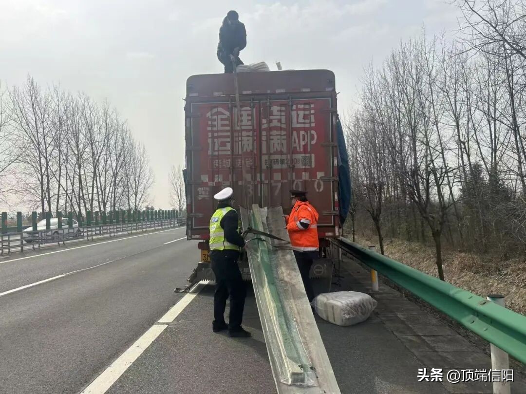 新春佳节信阳高速交警坚守一线 守护豫南高速平安返程路