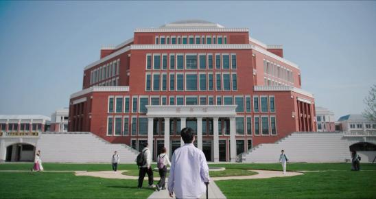 宁波东方理工大学首年招生学费96000元，家长负担重