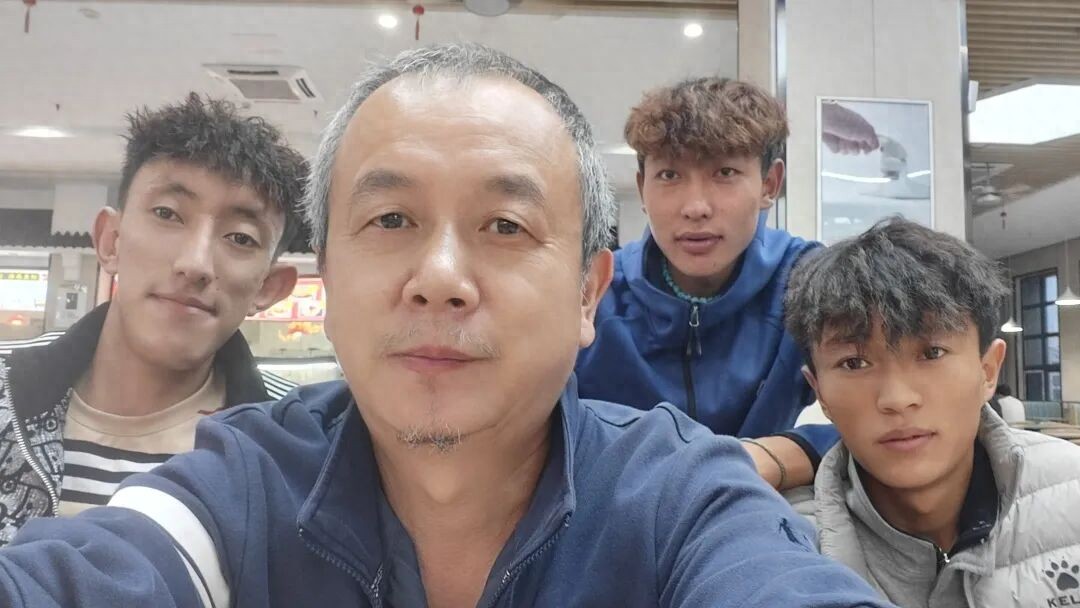 60 后王文生圆大学梦，讲述别样大学生活与学习经历