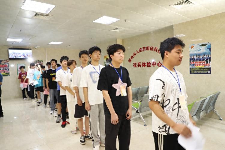 高考体检与考军校体检有何不同?这里给你讲清楚